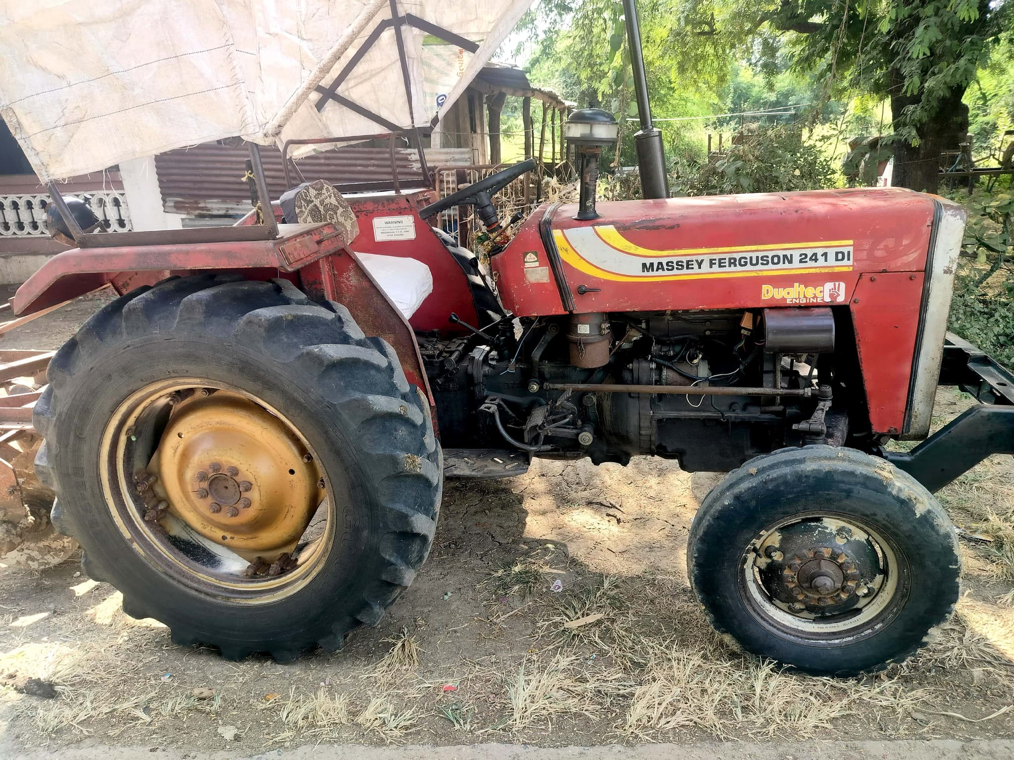 Massey ferguson 241 DI Mahashakti (4)
