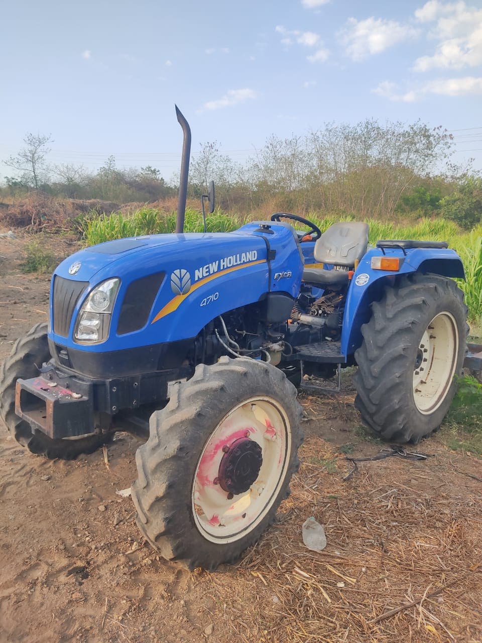 New holland 4710 4WD (2)