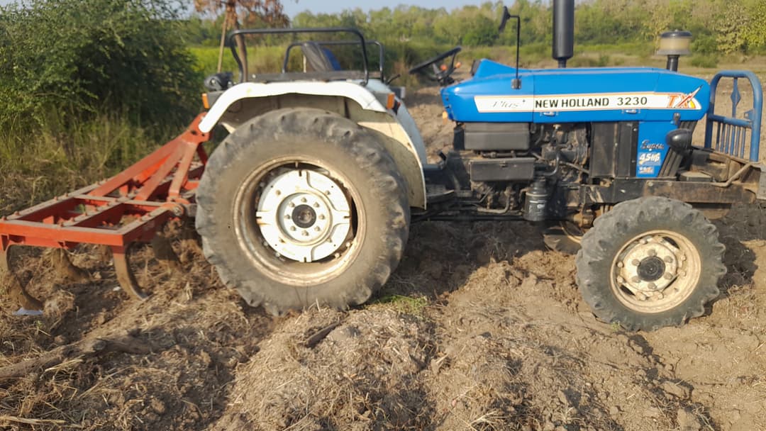 New holland 3230 TX Super 4WD (4)