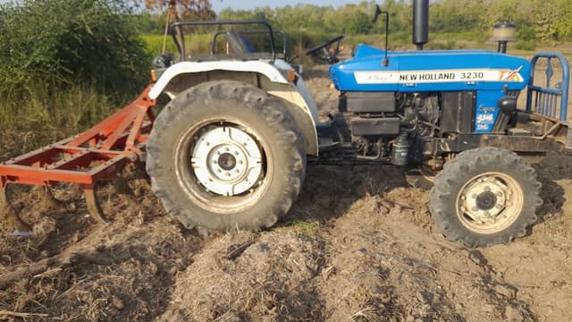 New holland 3230 TX Super 4WD (4)