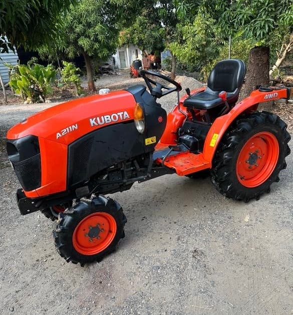 Kubota NeoStar A211N 4WD (2)