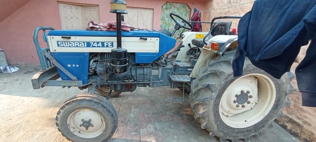 Swaraj 744 FE (2)