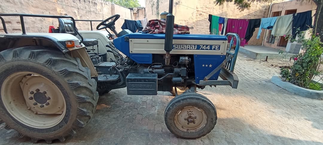 Swaraj 744 FE (4)