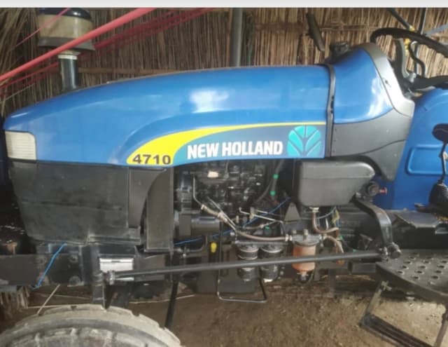 New holland 4710 With Canopy (4)