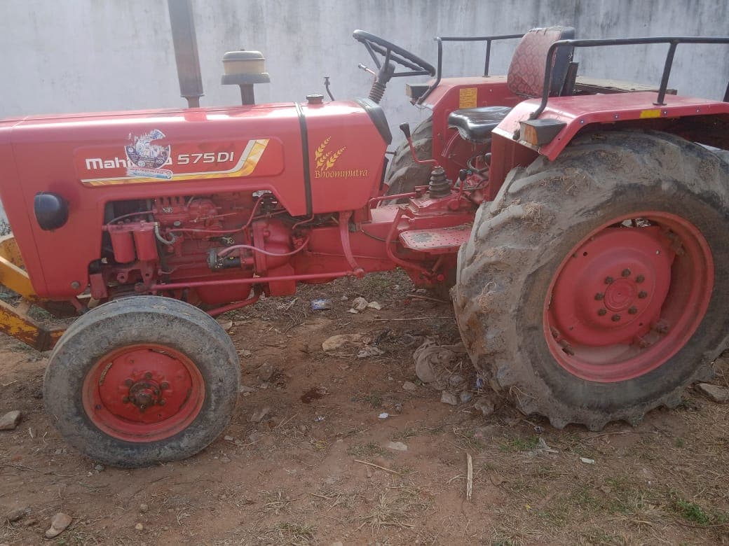 Mahindra 575 DI (4)
