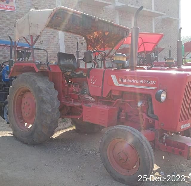 Mahindra 575 DI (4)