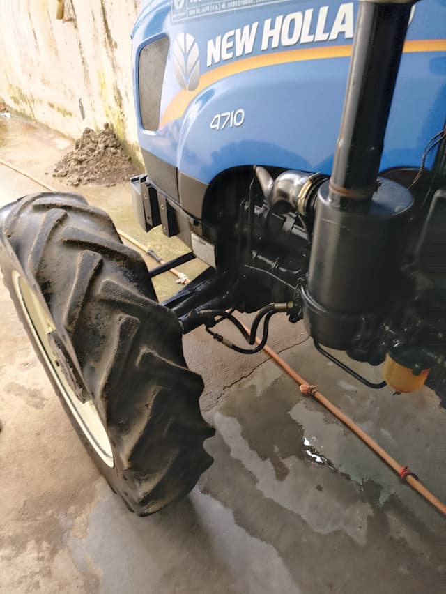 New holland Excel 4710 4wd (2)
