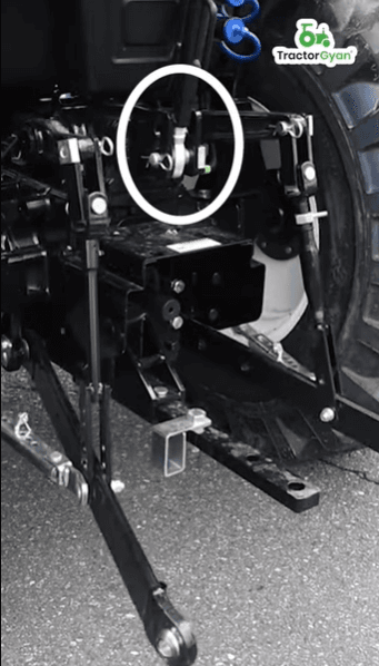 Connect Tractor Implement With Tractor In Correct Way Video | Tractor Gyan