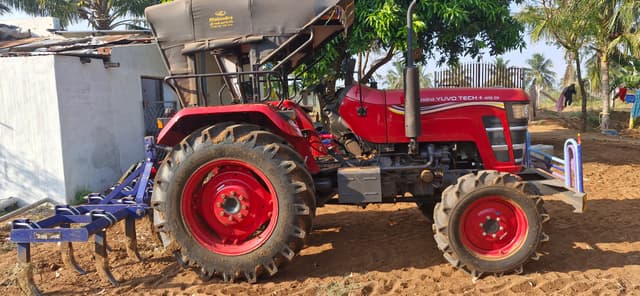 Mahindra Yuvo Tech Plus 415 4WD (4)