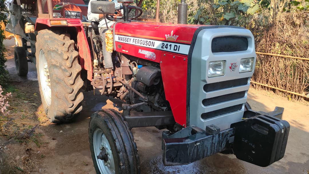 Massey ferguson 241 DI Planetary Plus (4)