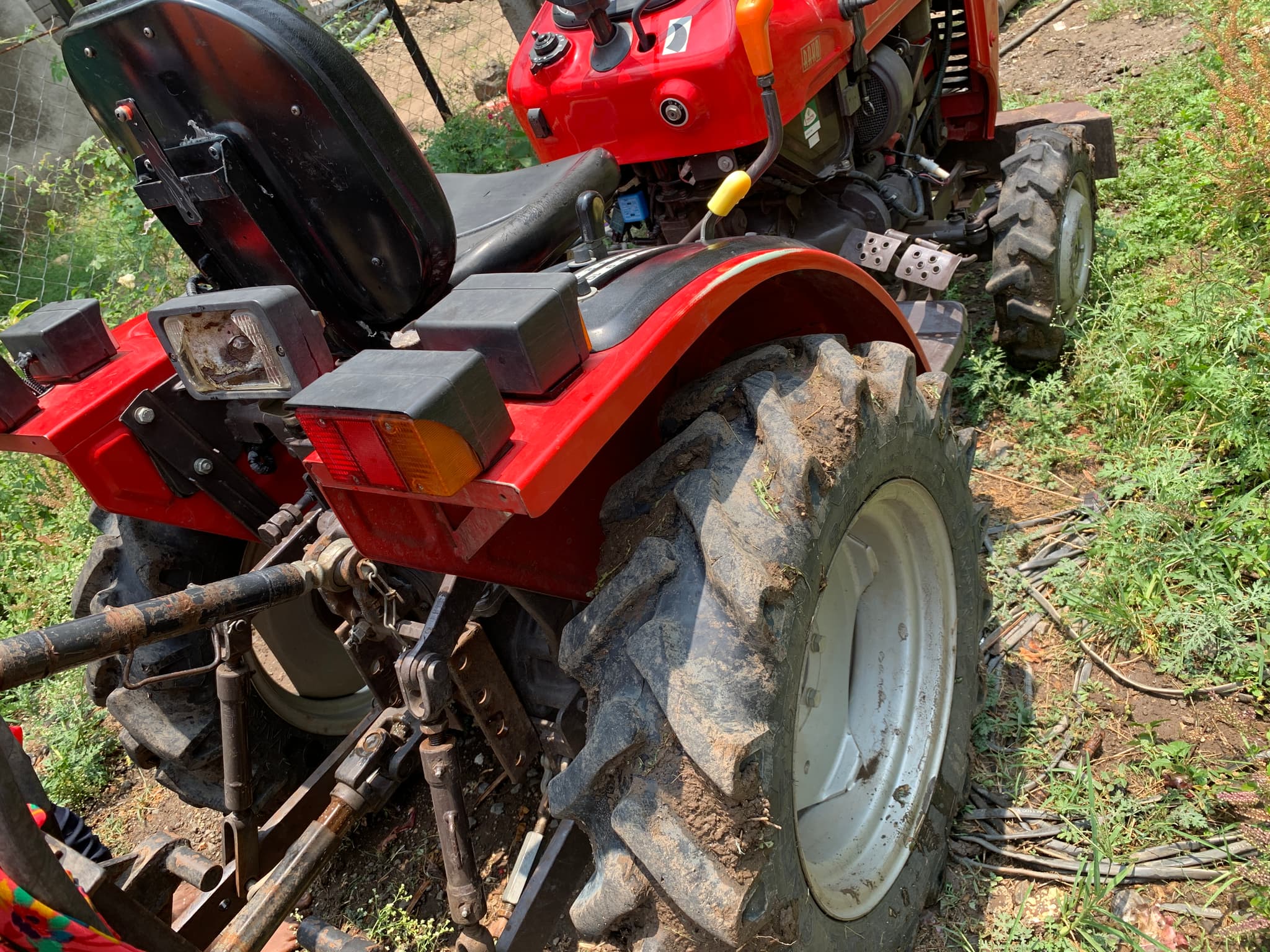 Massey ferguson 5118 4wd (3)