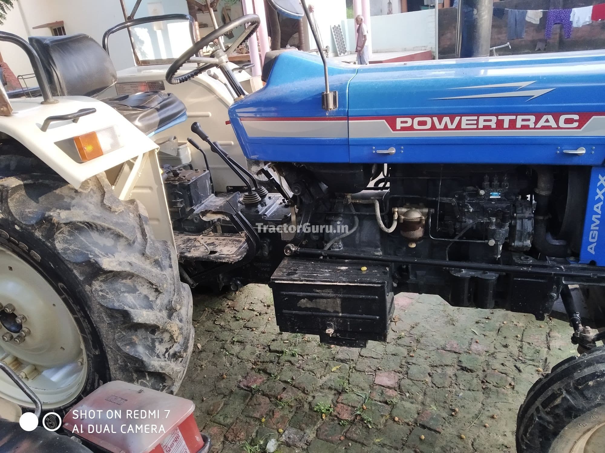 Powertrac 445 Plus (2)