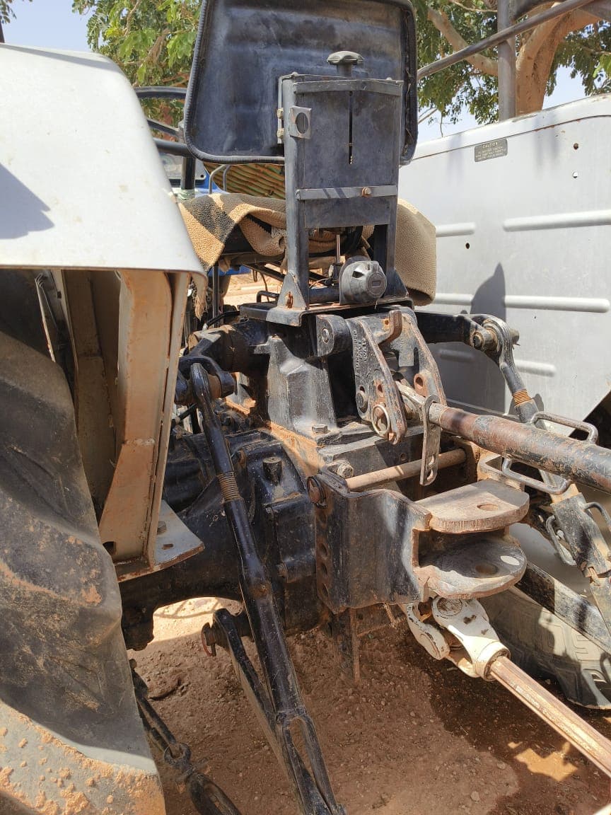 Powertrac 439 DS Plus (3)