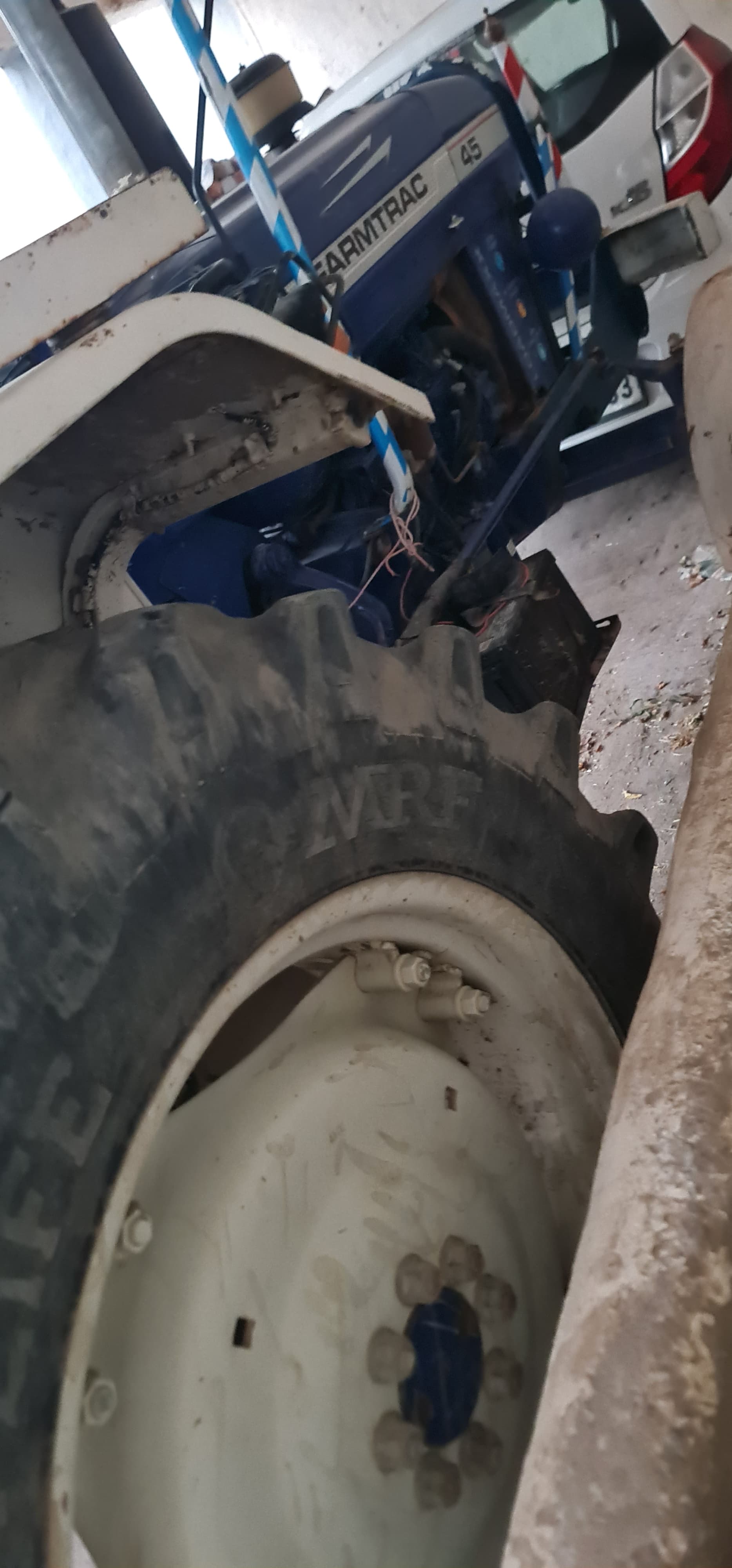 Farmtrac 45 powermaxx (4)