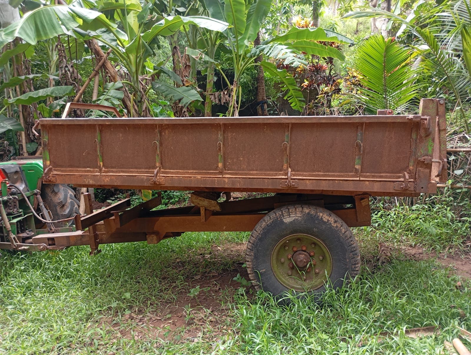 John deere 5042 D (2)