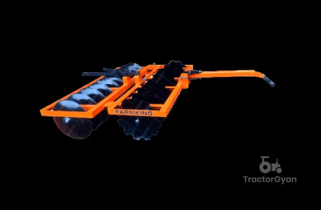 Farmking Trailed Disc Harrow tractor
