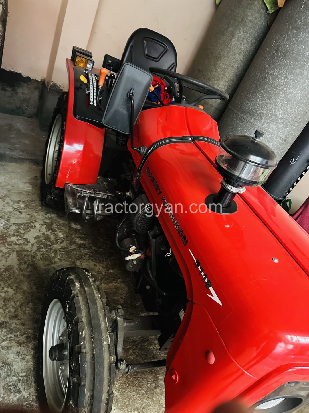 Massey ferguson 5118 2wd (2)