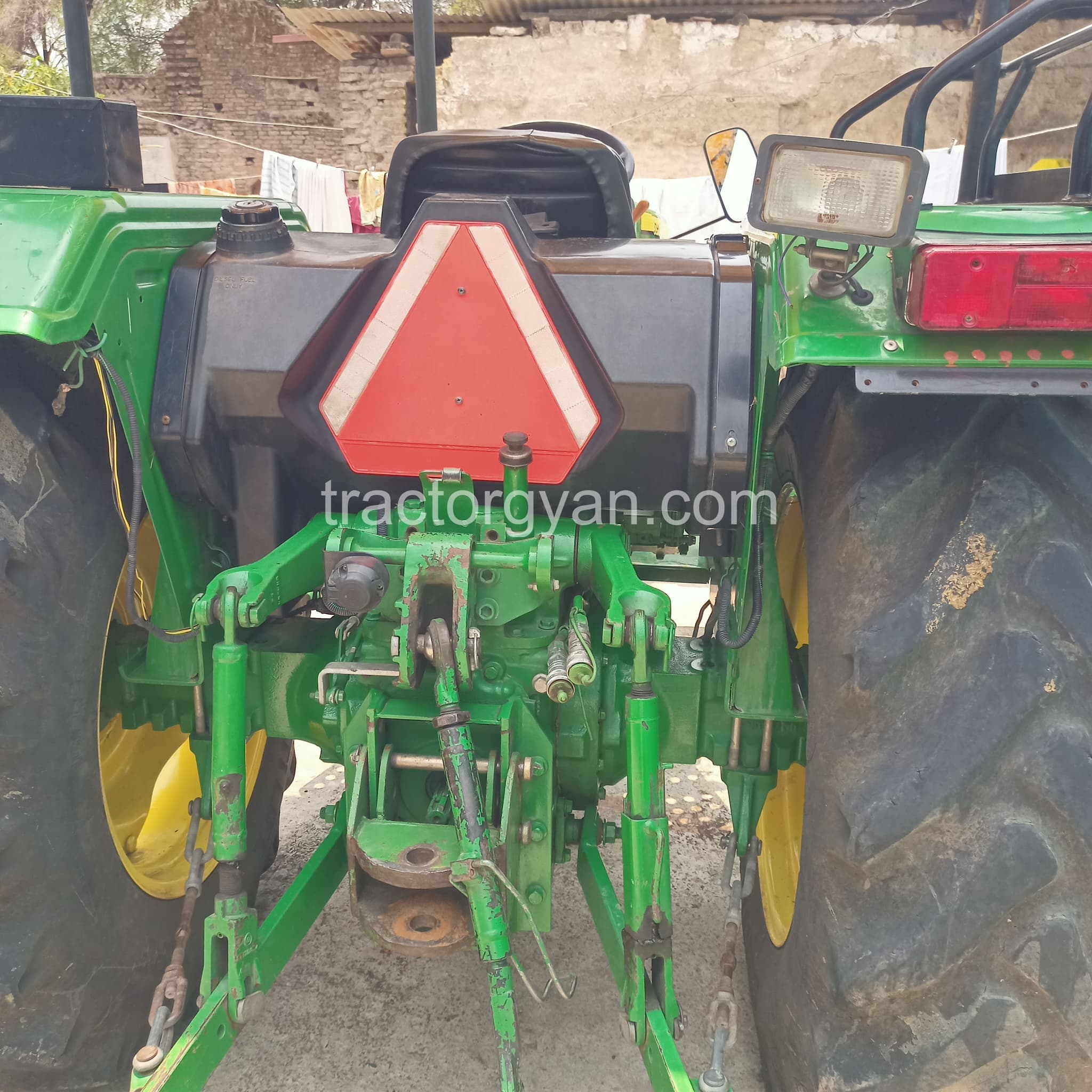 John deere 5210 2WD (4)