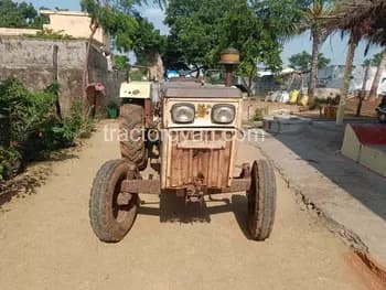 Swaraj 735 FE (1) Swaraj 735 FE (1)