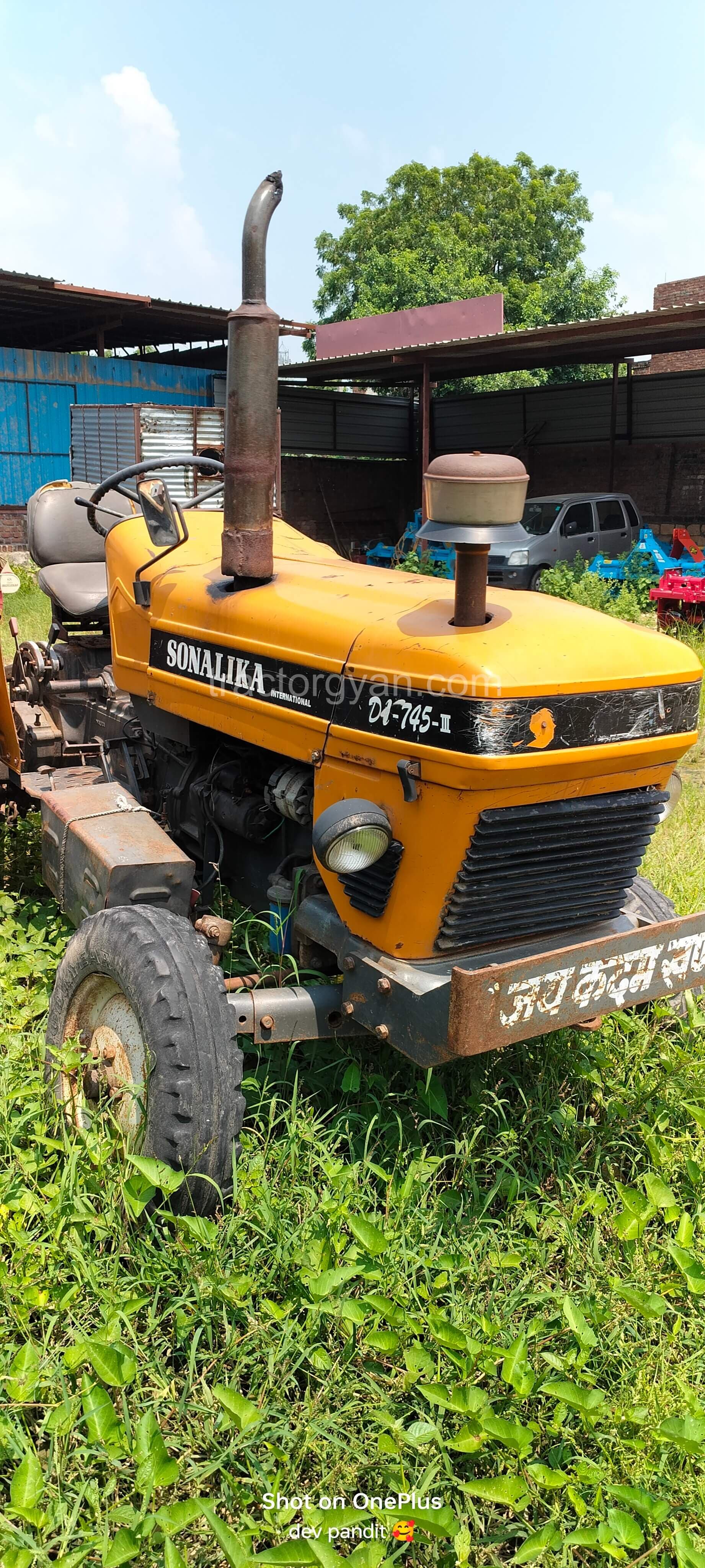 Sonalika DI 745 DLX