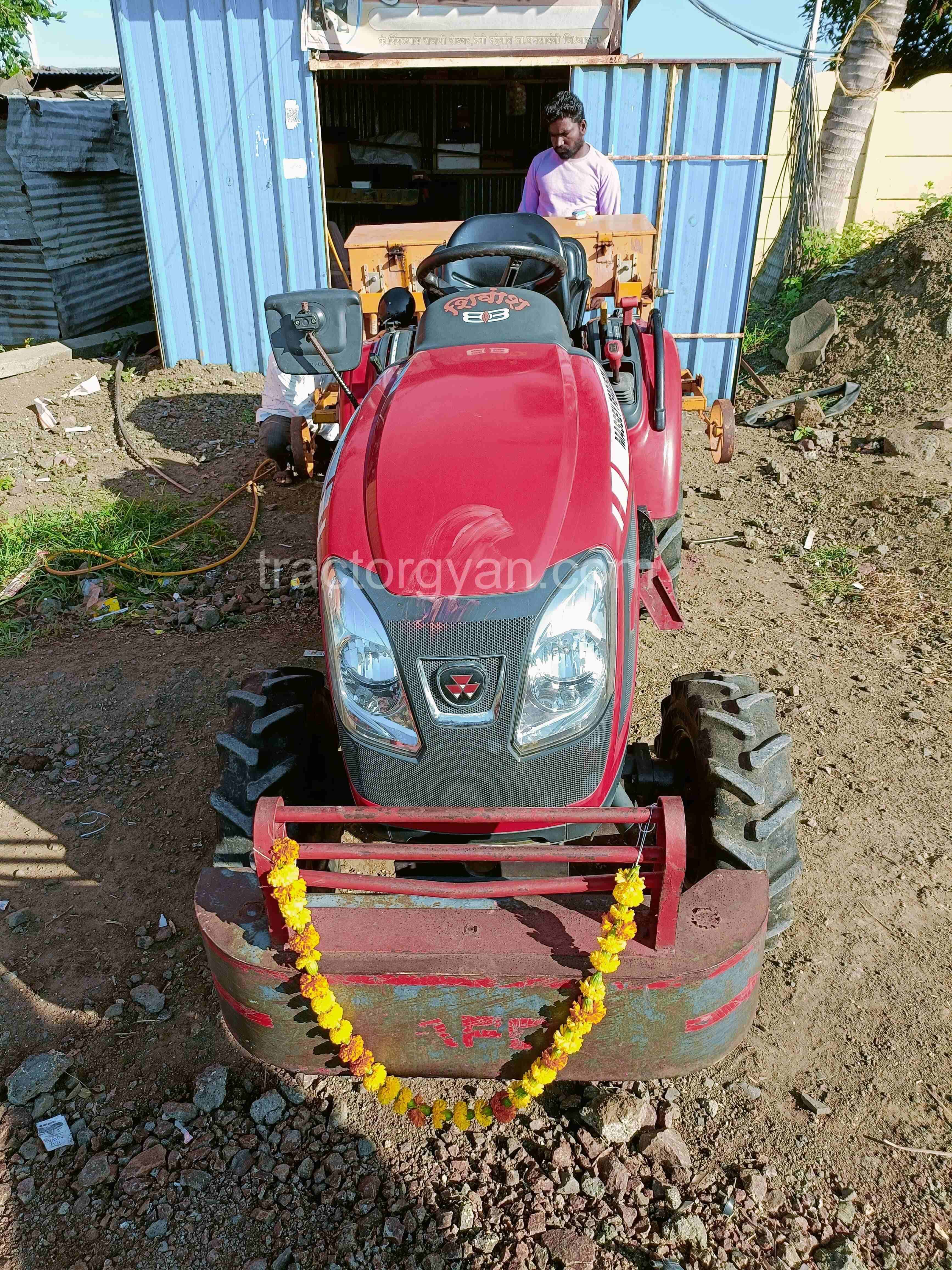 Massey ferguson 6028 MaxPro Wide track