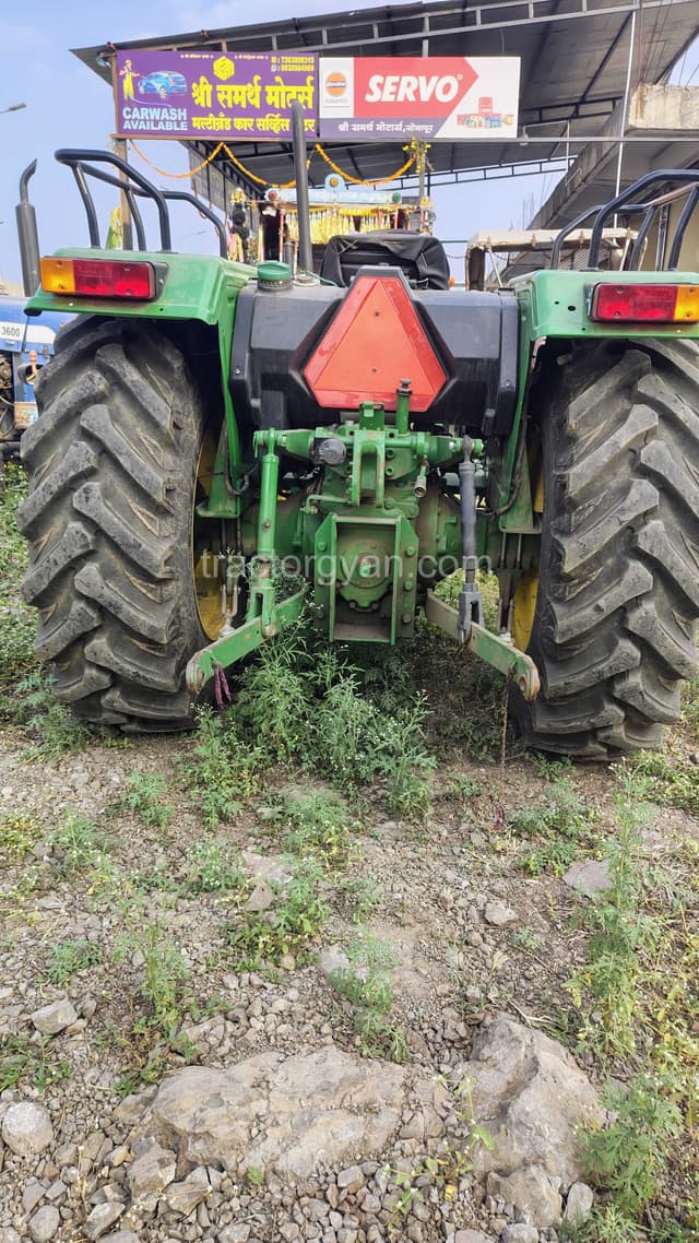 John deere 5210 2WD (4)