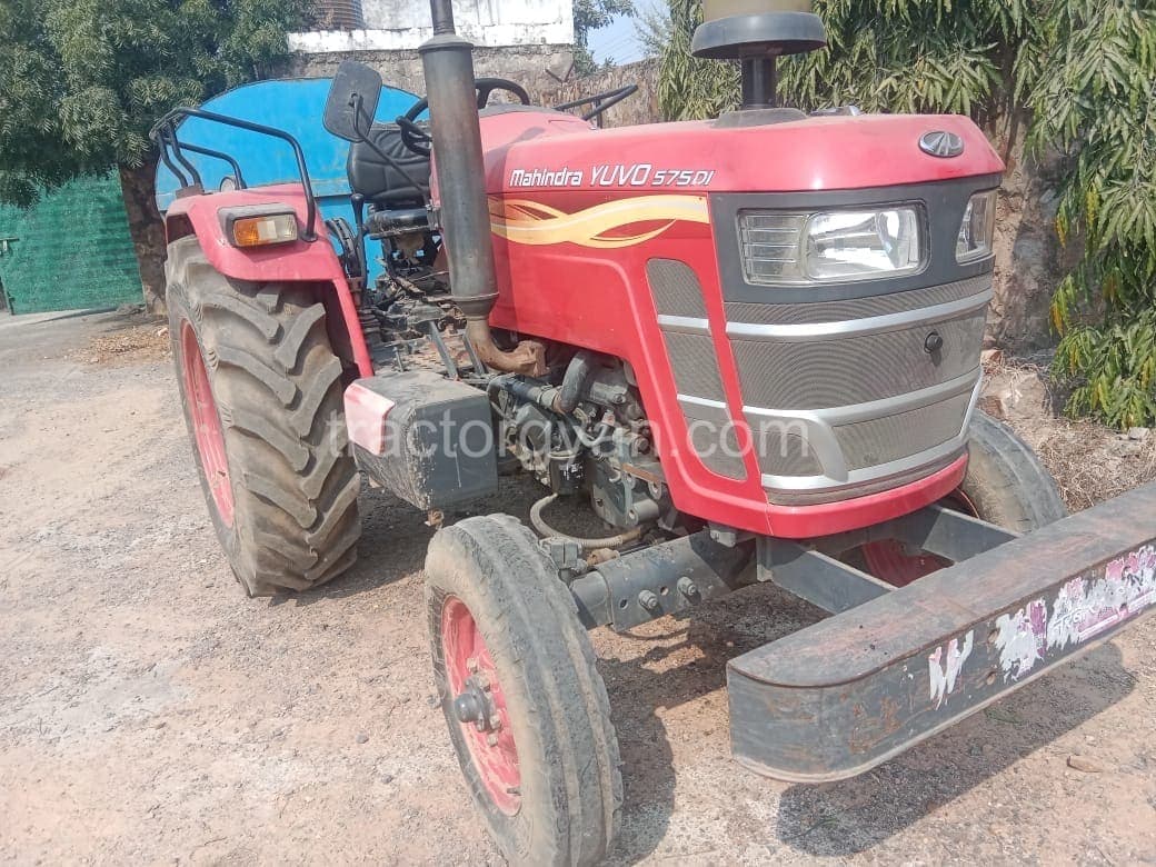 Mahindra YUVO 575 DI (2) Mahindra YUVO 575 DI (2)