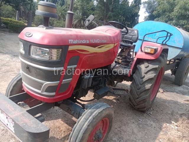 Mahindra YUVO 575 DI (3) Mahindra YUVO 575 DI (3)