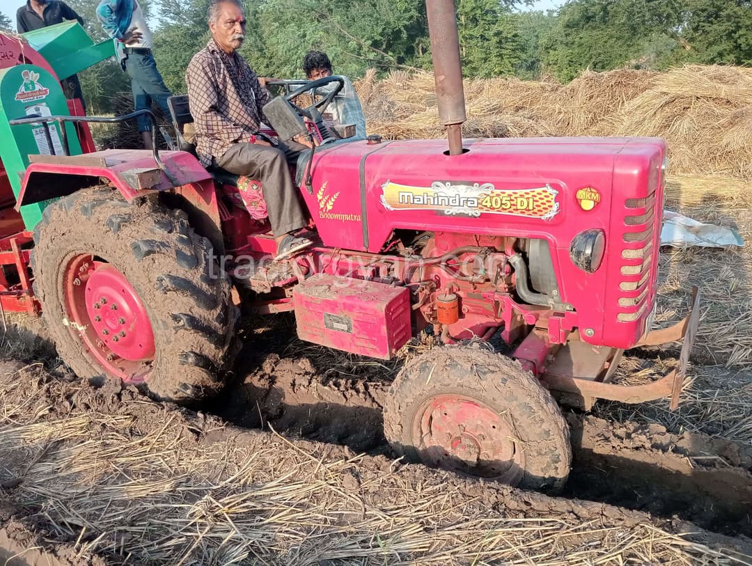Mahindra Yuvo tech plus 405 DI (2)