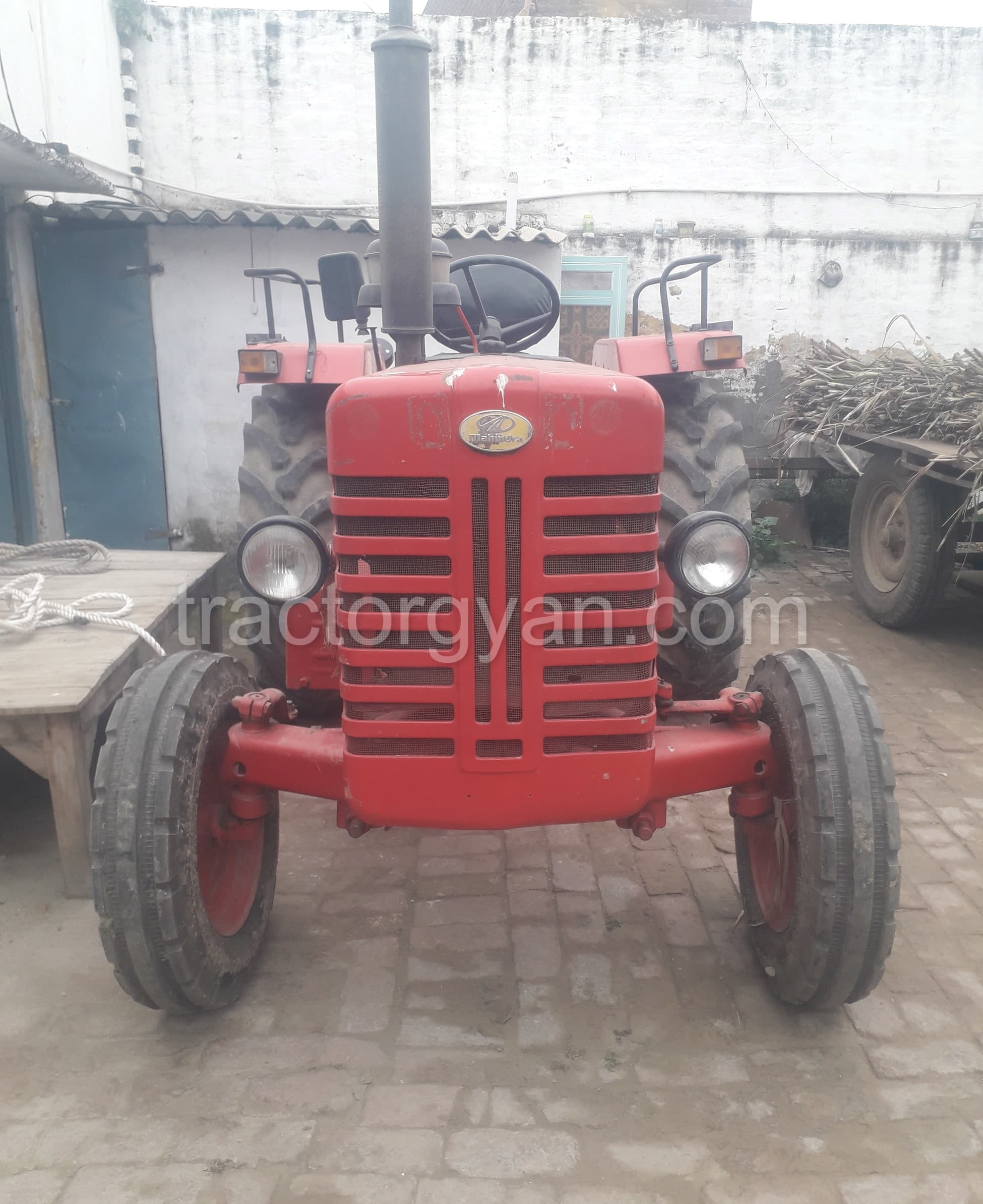 Mahindra 245 di Orchard