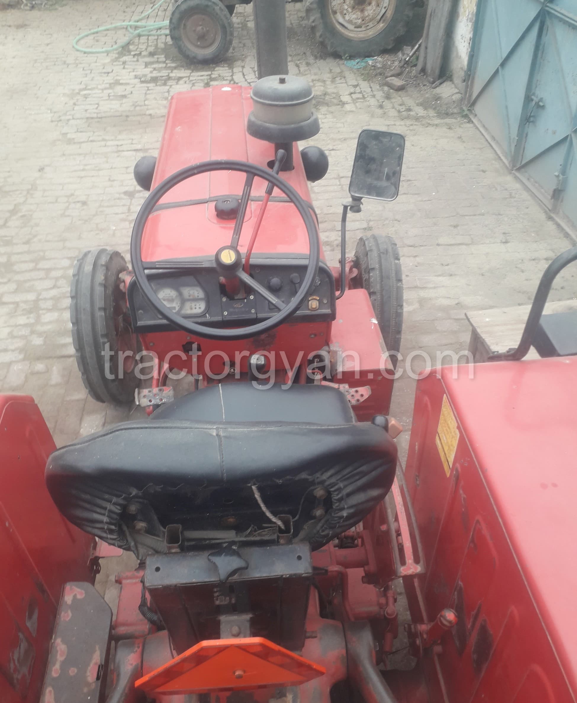 Mahindra 245 di Orchard (4)