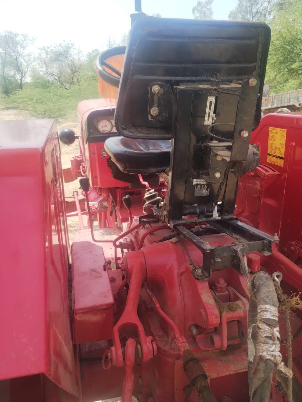 Mahindra 265 DI POWER PLUS (3)