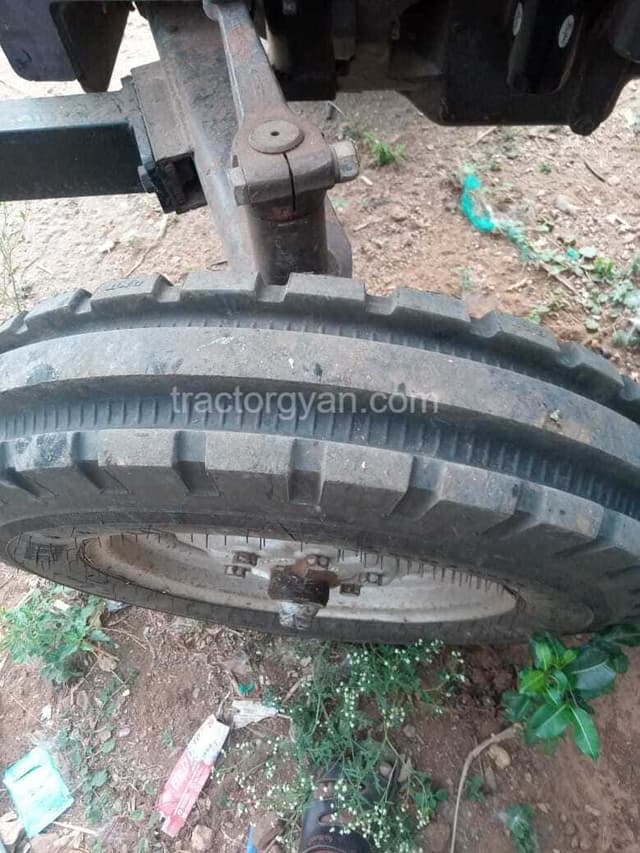 Massey ferguson 245 DI (3)