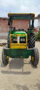 John deere 5050 D (1)