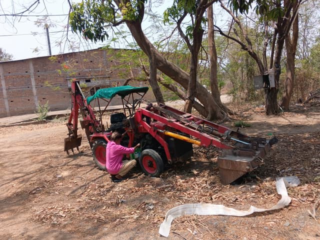 Mahindra Yuvraj 215 NXT NT (4) Mahindra Yuvraj 215 NXT NT (4)