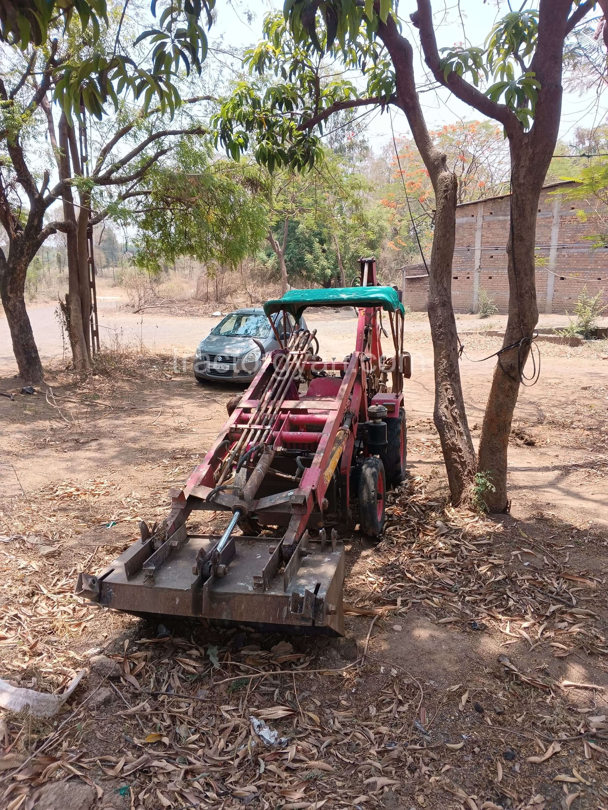 Mahindra Yuvraj 215 NXT NT (3)