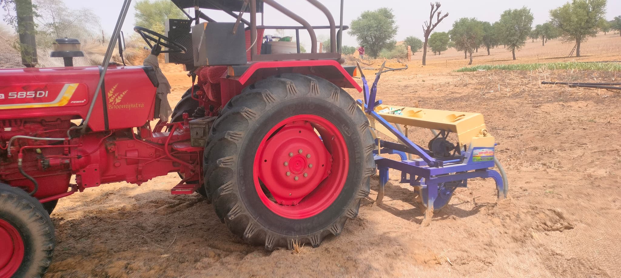 Mahindra 585 DI PowerPlus Bhoomiputra (3)