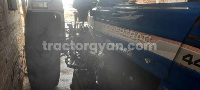 Powertrac 4455 BT (4)