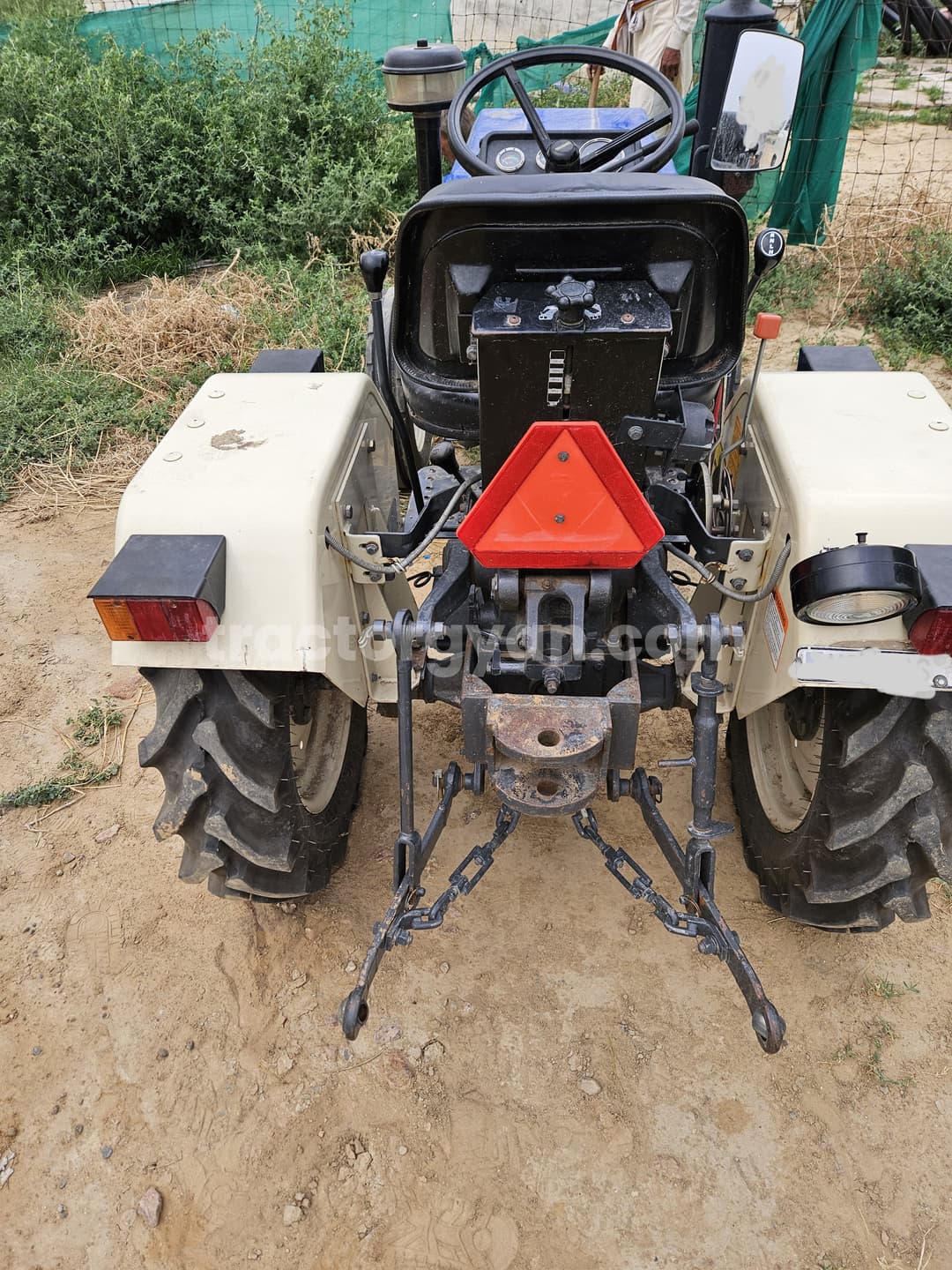 Swaraj 717 (3) Swaraj 717 (3)