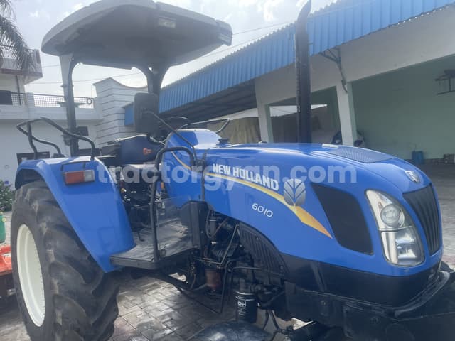 New holland Excel 6010 2WD 4WD (4)