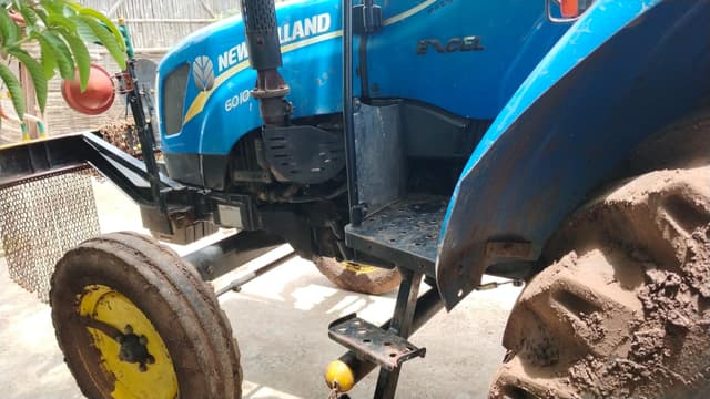 New holland Excel 6010 2WD 4WD (4)