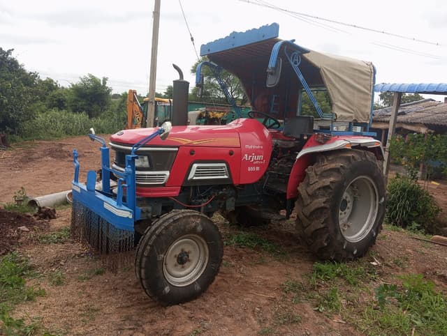 Mahindra Arjun 555 DI (3) Mahindra Arjun 555 DI (3)