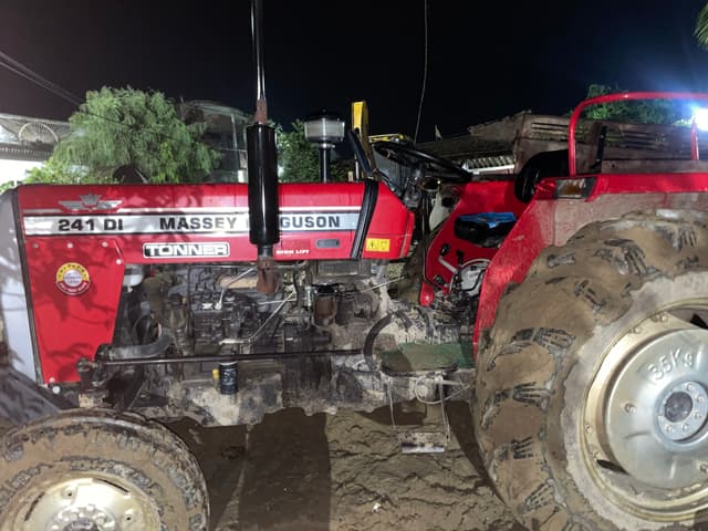 Massey ferguson 241 Di TONNER (2)