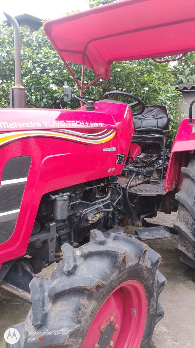 Mahindra Yuvo Tech plus 575 4WD (2)