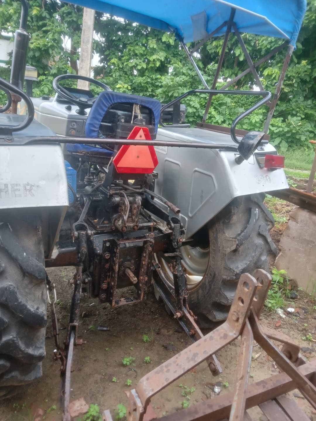 Eicher Select Model (3)