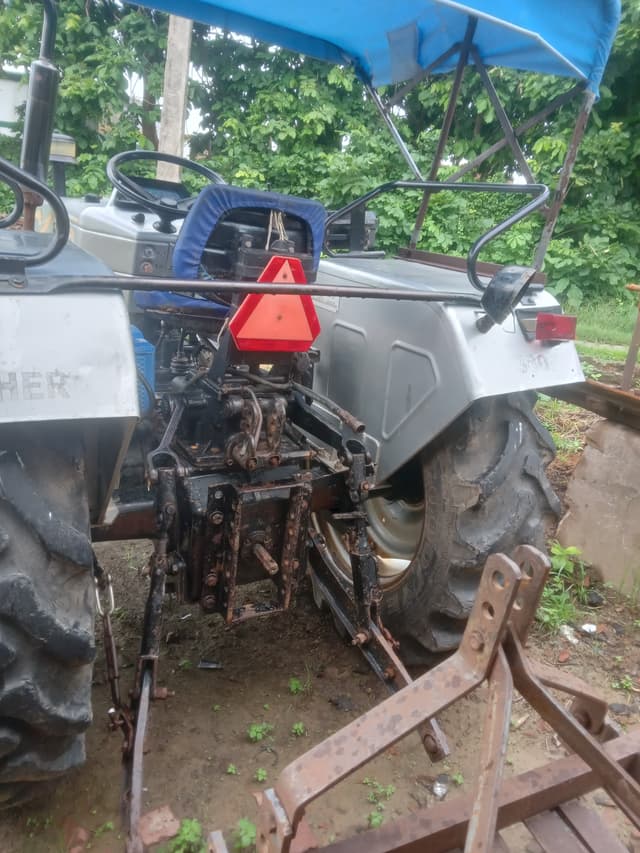 Eicher Select Model (3)