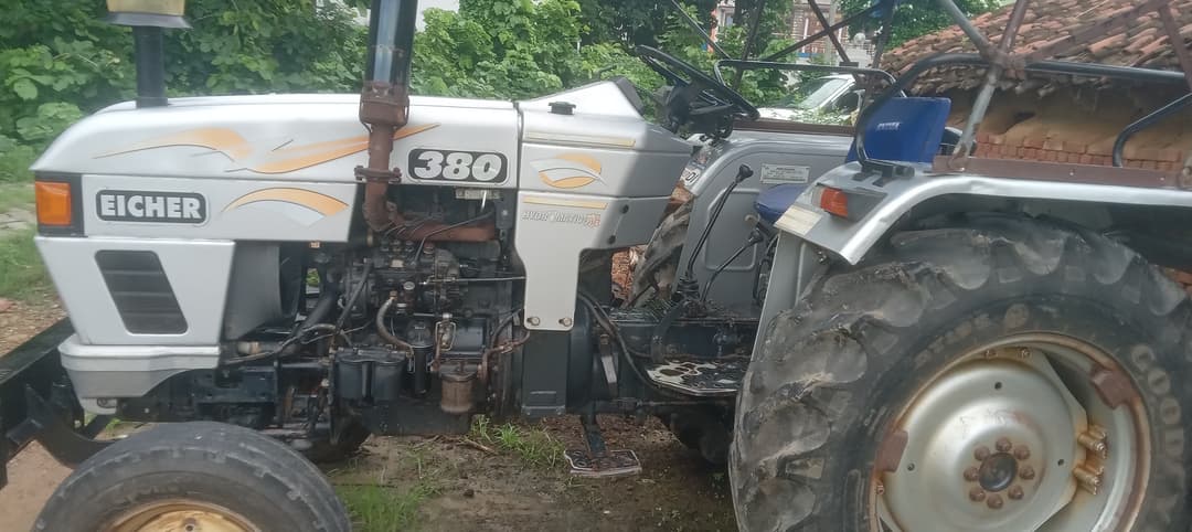 Eicher Select Model (4)