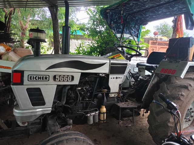 Eicher 5660 (2)