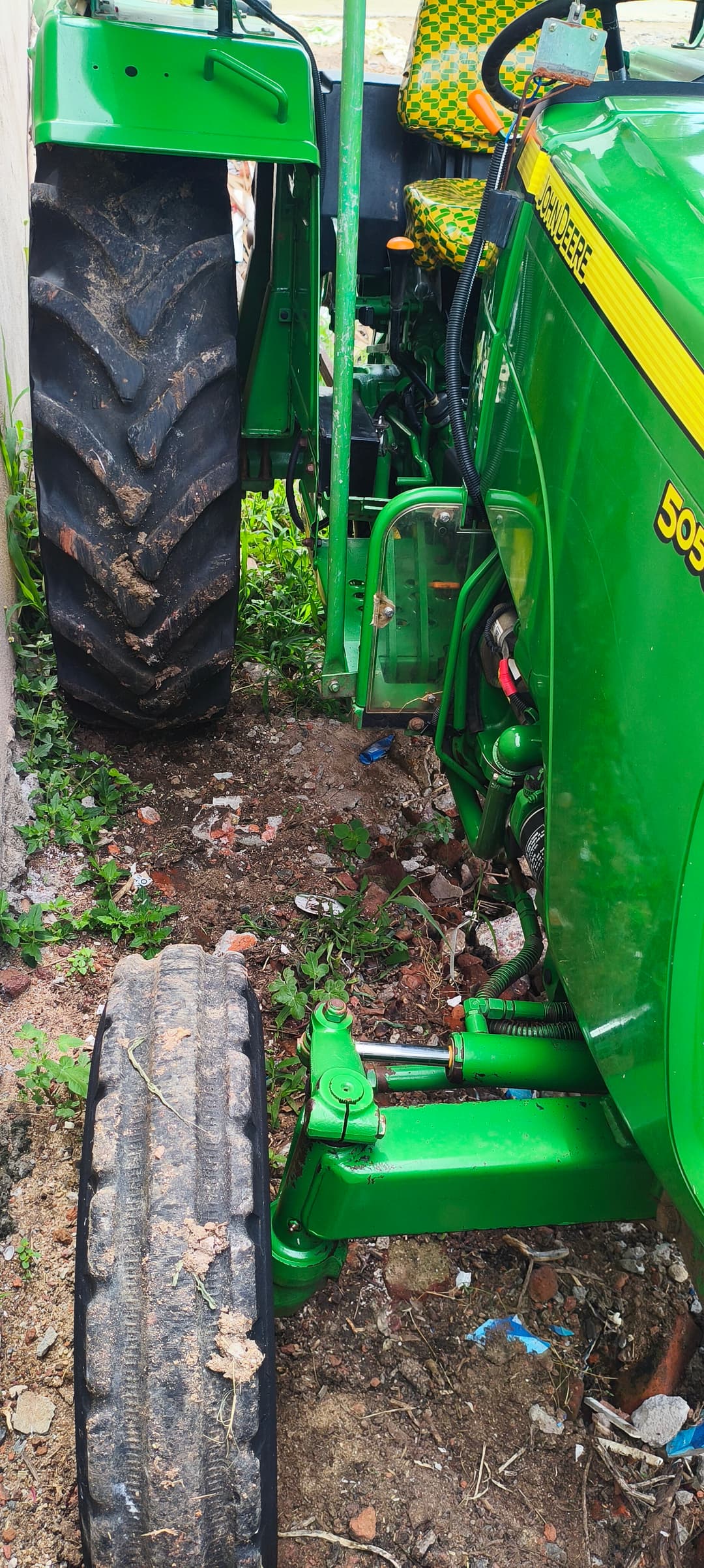 John deere 5050 D (2)