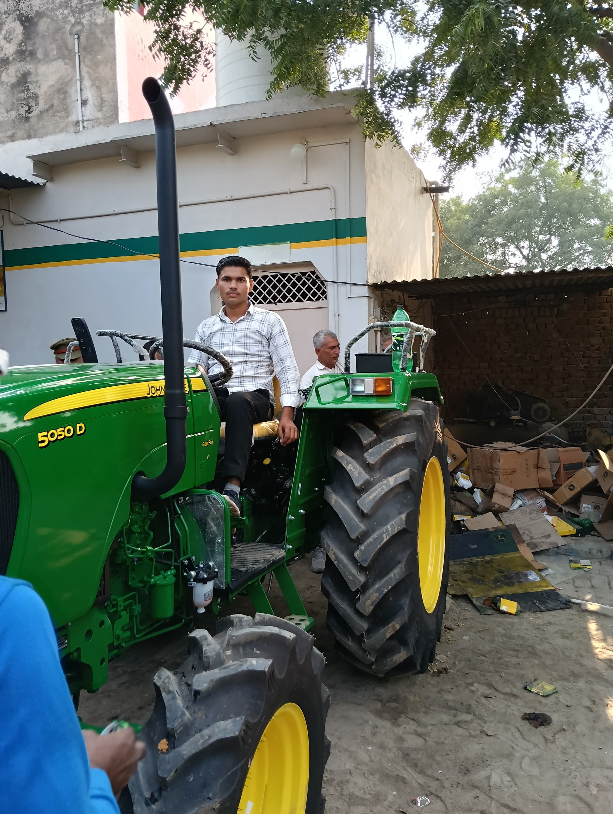 John deere 5050 D GearPro LiftPro 4WD (2)